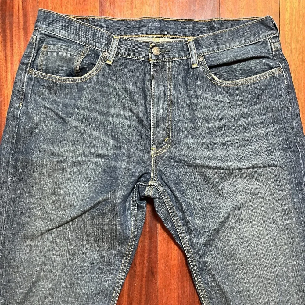 Levis Jeans Mens 38x36 559 Blue Dark Wash Whiskering Relaxed Straight Denim Work